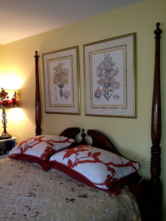 Benjamin Moore, Fresh Butter.